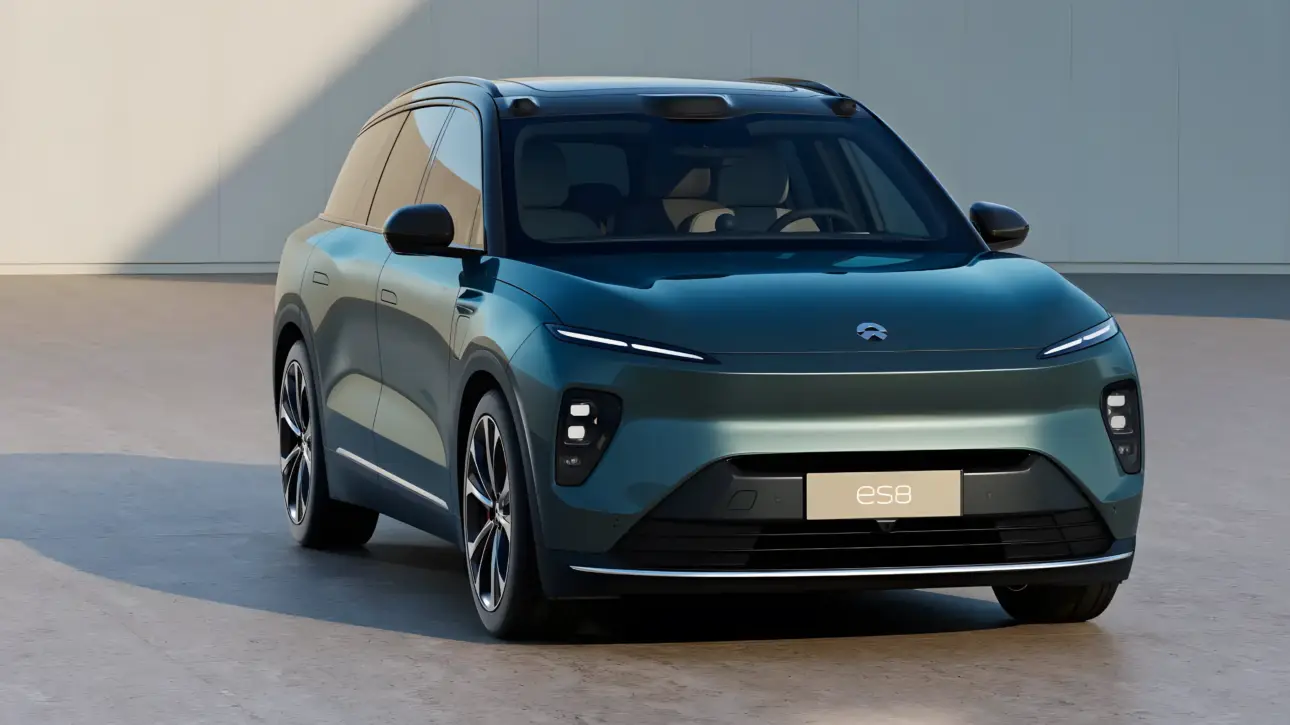 NIO ES8